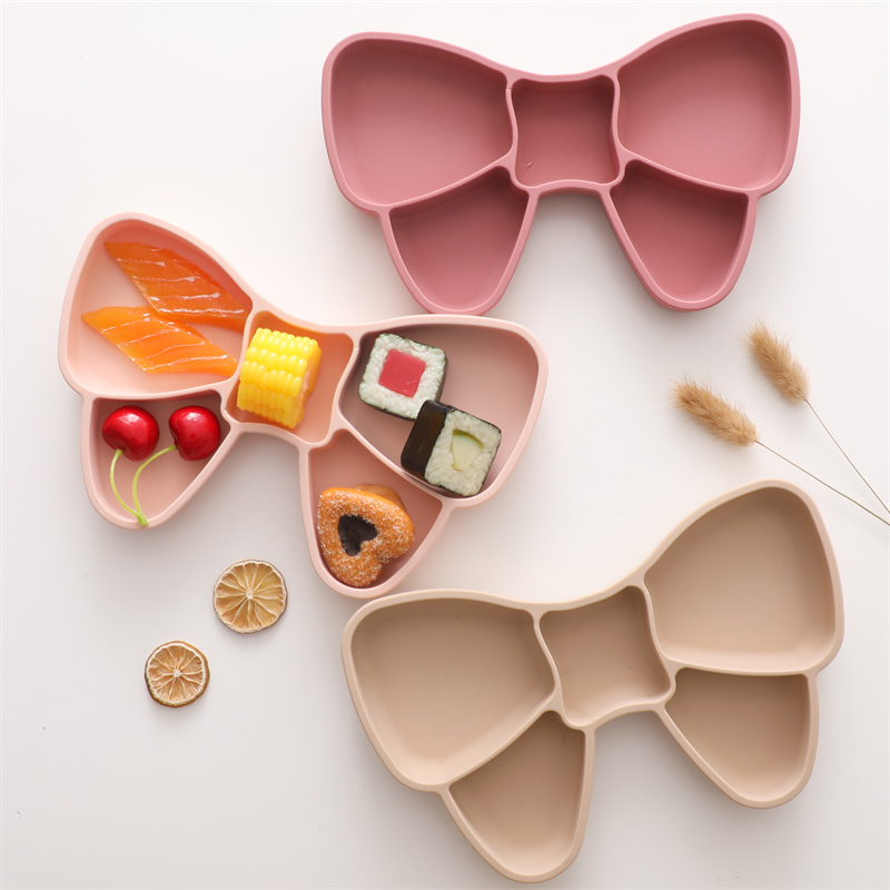 Baby Food Dinner - ชามซิลิโคนสำหรับเด็กจานรับประทานอาหารติดโบว์ไม่มี BPA สำหรับเด็กการ์ตูนหมีน้อยใช้ในการป้อนอาหาร